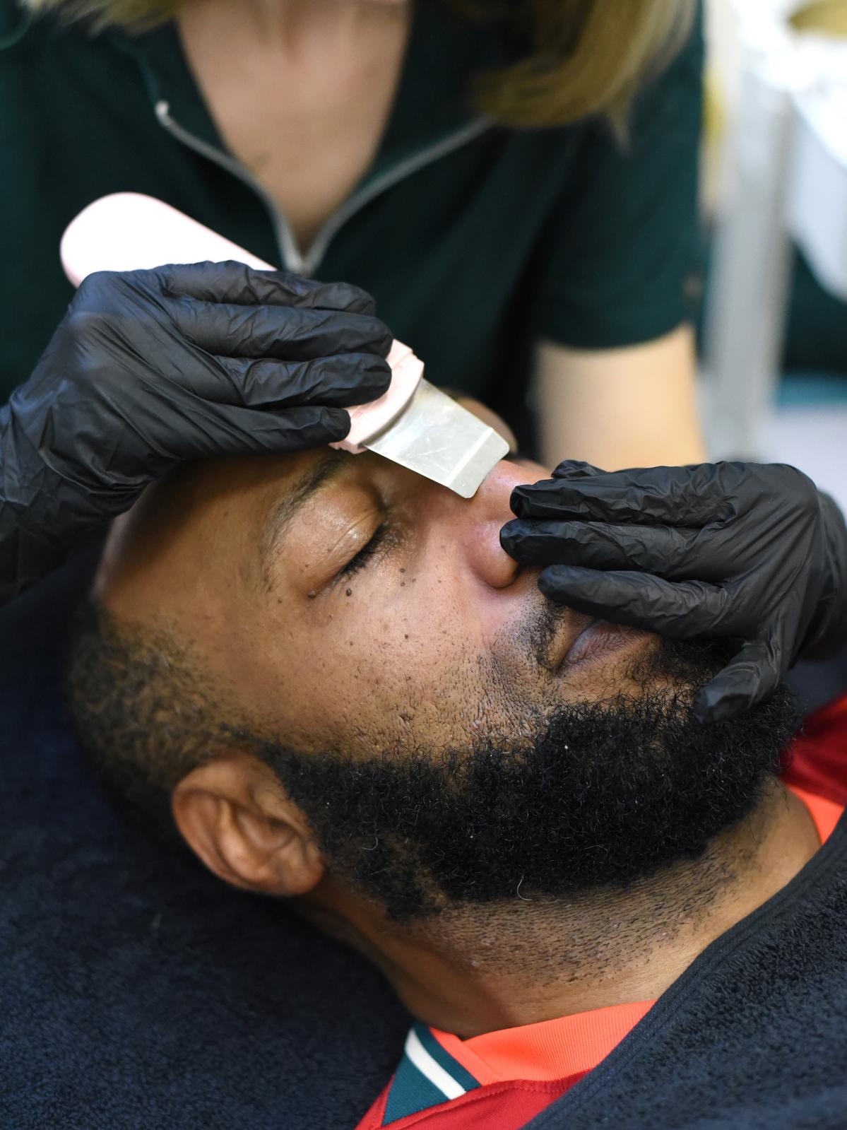 Blackhead Eliminator Facial