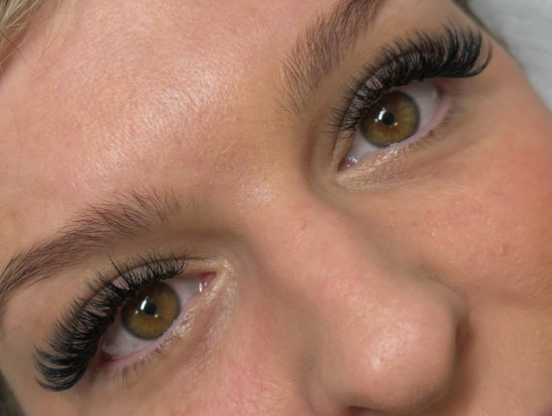 Full Hybrids Extensions